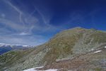 Vue arrière sur le Mont Noble (croix). Les nuages m'ont plu