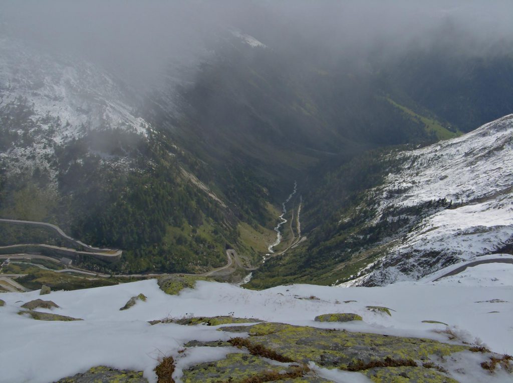 Randonnée Au Grimselpass Sous La Neige – Transpiree