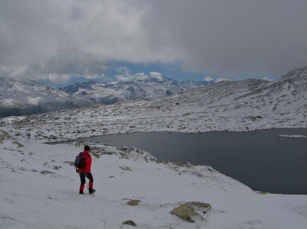 Randonnée Au Grimselpass Sous La Neige – Transpiree