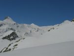 En montant on redécouvre le Pain de Sucre et le Mont Fourchon