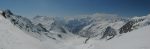 Vue panoramique sur le Grand-Saint-Bernard et l'Italie