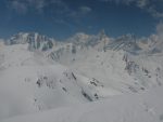 Grand Golliat, Mont-Blanc et pointe Walker des Grandes Jorasses, Le Ban Darray au centre de la photo.