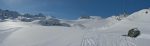 On arrive vers le lac du Pt2749 et le bas du glacier du Grand Désert. La Rosablanche se fait visible (à la fin du 1er tiers de la photo)